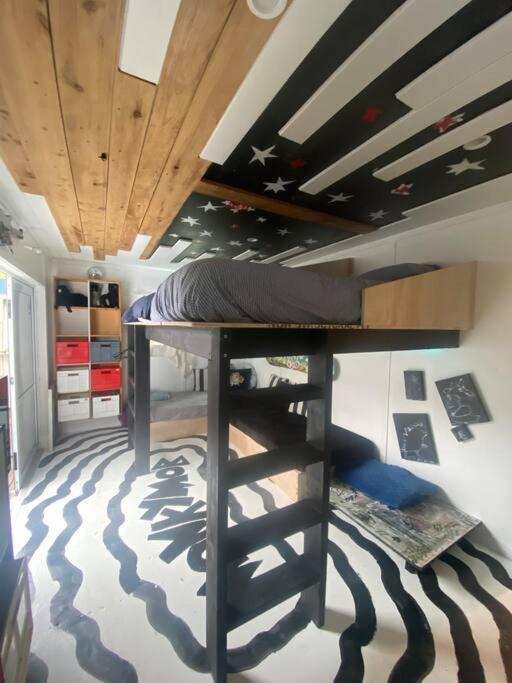 Electric Waihi Beach House - Family & Dog Friendly, Close To Beach, Pool Table, Outdoor Fire Room, Skate Ramp Bowentown ภายนอก รูปภาพ